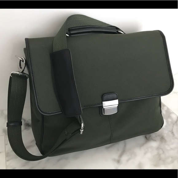 banana republic mens messenger bag